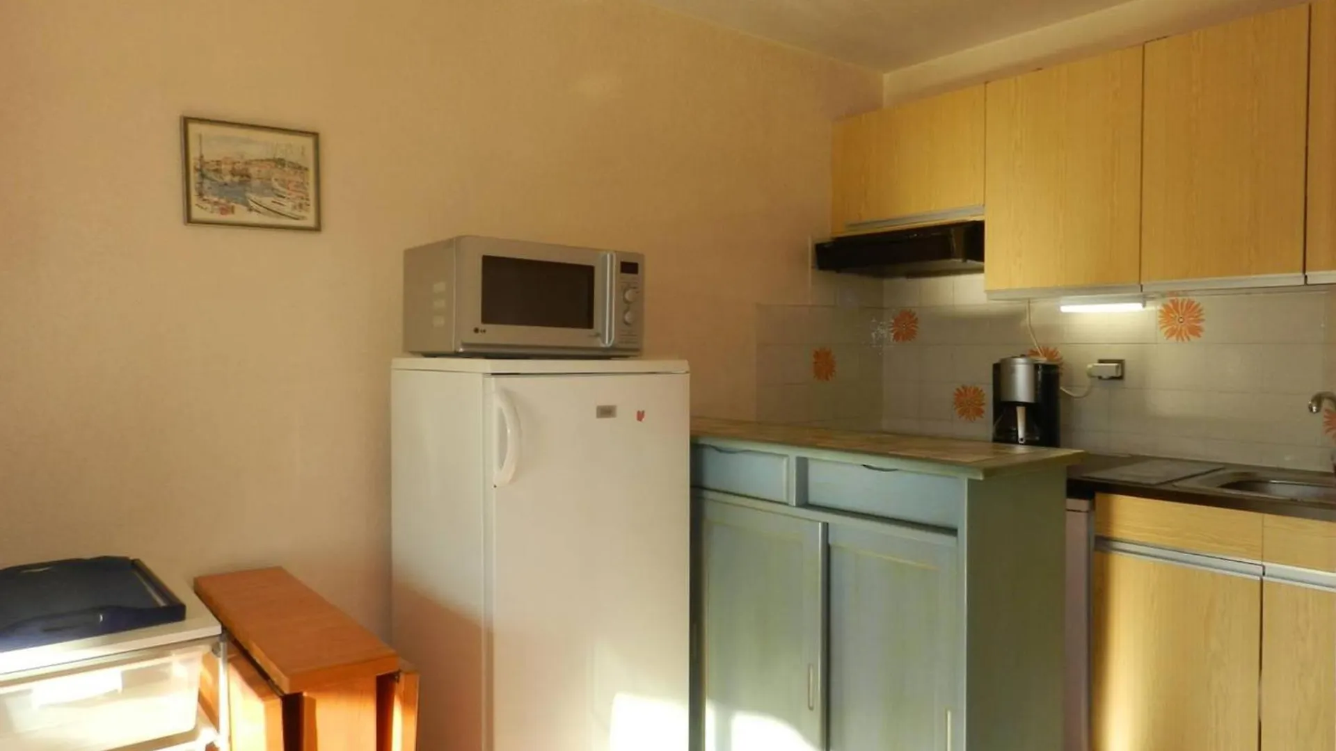 Appartement Cosy Avec Terrasse, Proche Plage Et Commerces - Bormes-Les-Mimosas - Fr-1-251-785 0*,  Francia