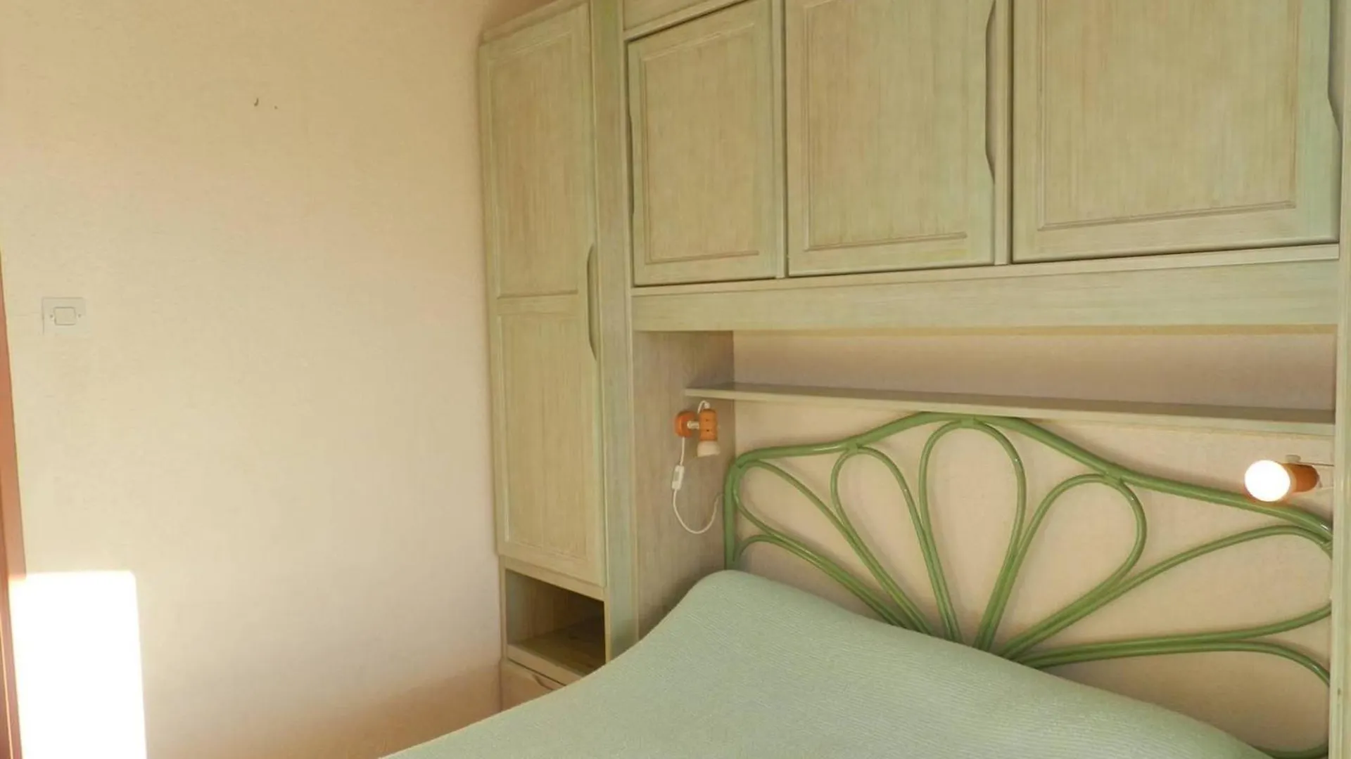 Appartement Cosy Avec Terrasse, Proche Plage Et Commerces - Bormes-Les-Mimosas - Fr-1-251-785 Appartamento