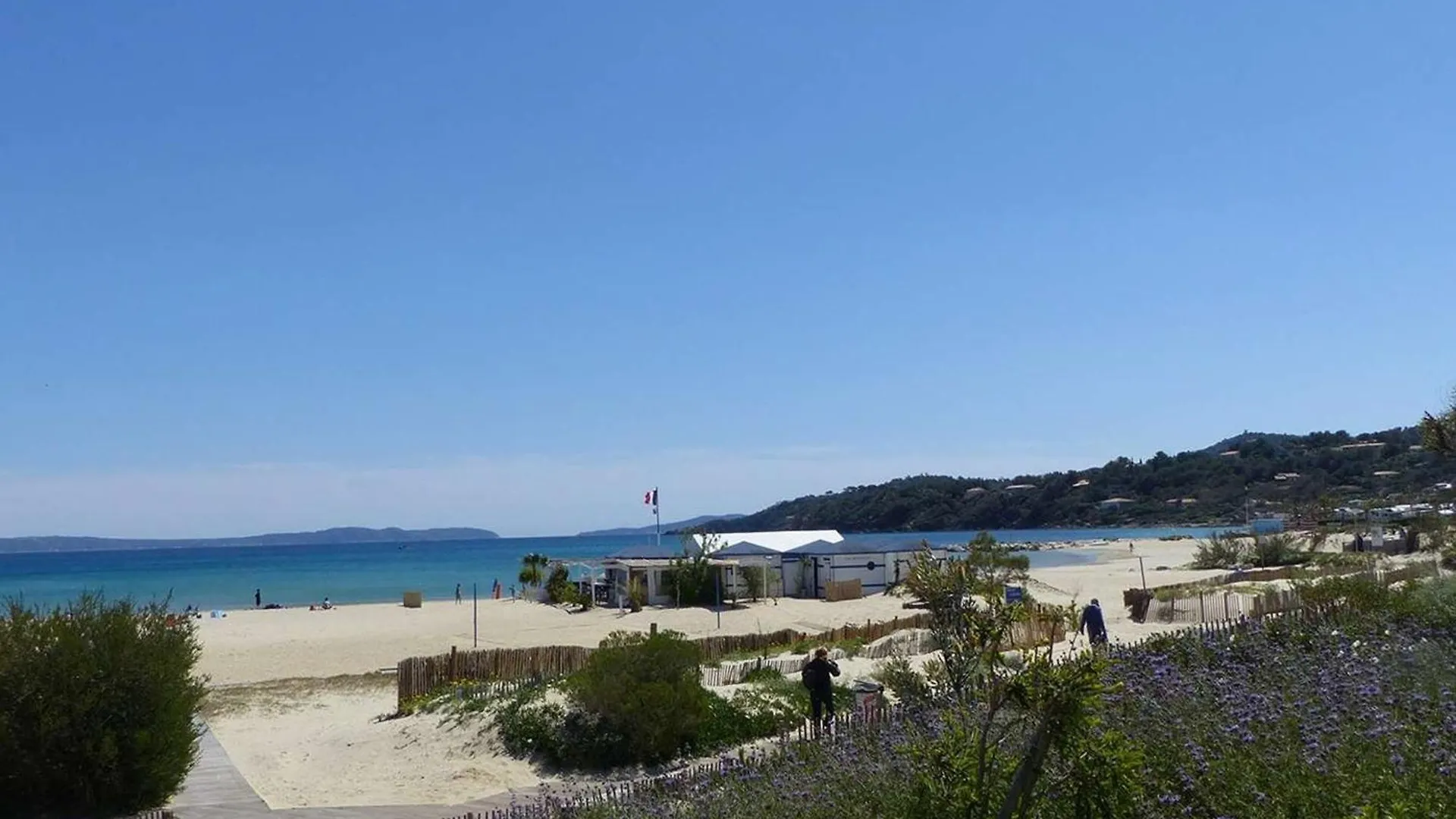 Appartement Cosy Avec Terrasse, Proche Plage Et Commerces - Bormes-Les-Mimosas - Fr-1-251-785